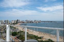 Penthouse with excellent view in Playa Mansa.