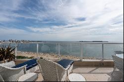 Penthouse with excellent view in Playa Mansa.