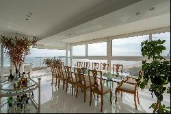 Penthouse with excellent view in Playa Mansa.