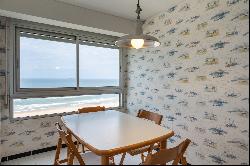 Incredible beachfront unit in a prestigious tower