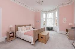 Queen's Crescent, Newington, Edinburgh, EH9 2AZ