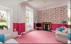 Queen's Crescent, Newington, Edinburgh, EH9 2AZ