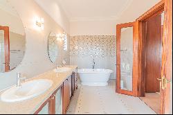 Cardenden Street, Blue Valley Golf & Country Estate, Centurion, Gauteng, 0157