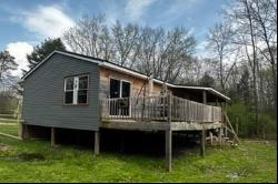 2629 River Dr, Jamestown - Cra PA 16134