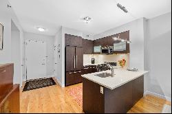 Stylish and Spacious Home in Hell's Kitchen