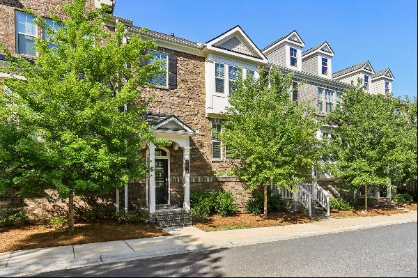 Welcome to your dream home in the heart of thriving Chamblee!