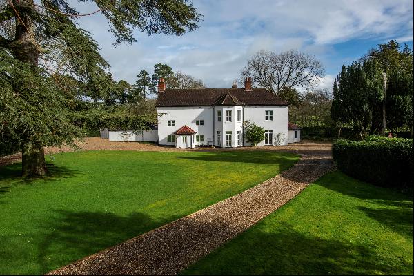 A beautifully presented, imposing unlisted Georgian house with a separate, four bed annexe