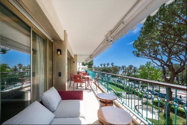 Outstanding 3-bedroom apartment in Cannes, Provence-Alpes-Côte d`Azur.