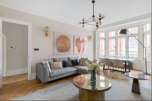 A charming two bedroom apartment located in the heart of Mayfair