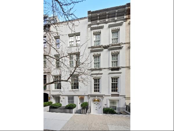 <blockquote><p><span>Situated in the heart of the Upper East Side on a lovely townhouse bl