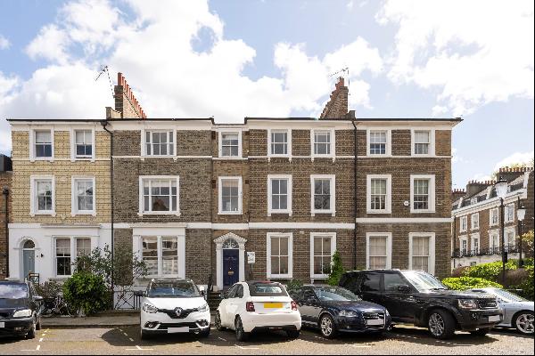 A charming one bedroom flat on the raised ground floor of a pretty period conversion build