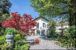 Lake Iseo - LUXURY LAKEFRONT VILLA WITH BOTANIC GARDEN FOR SALE