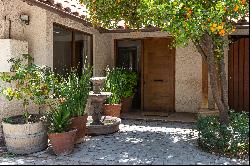 Chilean-style house in the San Carlos de Apoquindo area.