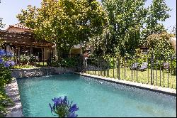 Chilean-style house in the San Carlos de Apoquindo area.