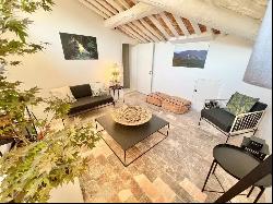 LOURMARIN A real favorite for this VILLAGE HOUSE WITH TERRACE