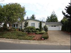 454 Sherwood Loop, Florence OR 97439