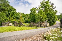 PARKWAY CROSSING - BLOWING ROCK