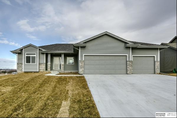 5110 N 208 Street, Elkhorn NE 68022