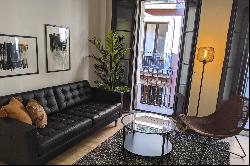 New renovated penthouse with 81 sqm terrace in the Gothic Quarter