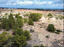 Land with housing project in La Mola