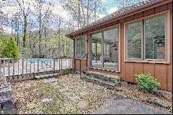 726 Cathey Rd, Rabun Gap GA 30568