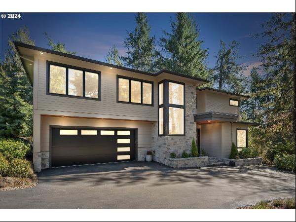 3096 WEMBLEY PARK RD Lake Oswego, OR 97034