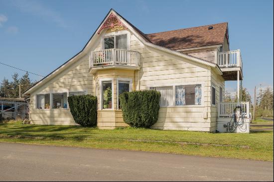 535 JETTY ST Hammond, OR 97121