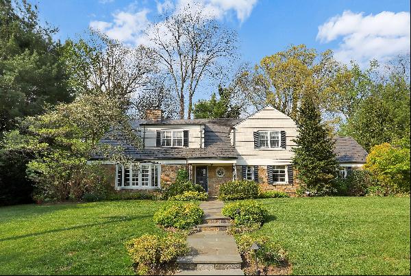 13 Olmsted Road, Scarsdale, NY, 10583, USA