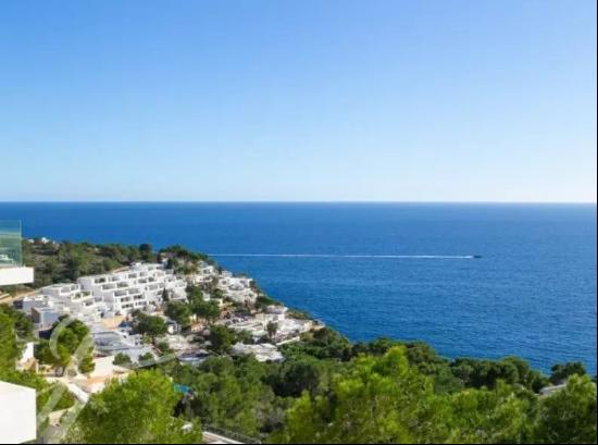 Plot with stunning views in Roca Llisa