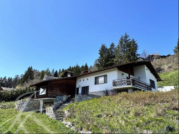 Chalet to renovate with panoramic views of the Valaisan Alps (for sale as a second residen