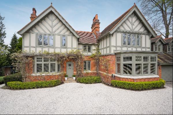 Beautiful Victorian property, immaculately renovated to create a very special family home 