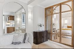 Paris 2nd - Montorgueil - Elegant pied-à-terre renovated in a private mansion