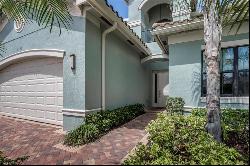 4546 Kensington CIR, Naples FL 34119