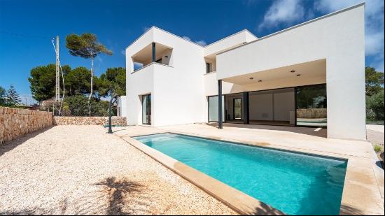 New villa for sale near Cala Mondrago, Santanyi, Mallorca, Santanyi 07650