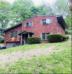 141 Cherry Valley Rd, Forest Hills PA 15221