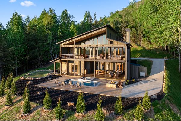 Mountain Living Meets Contemporary Charm