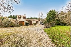 NICE STONE HOUSE WITH GITES AND VINES - AOC HAUT MEDOC