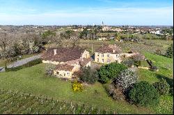 BORDEAUX 25KM - SUPERB COUNTRY PROPERTY - 14 HA - NUMEROUS OUTBUILDINGS