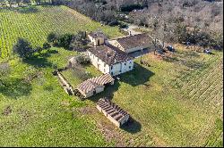 BORDEAUX 25KM - SUPERB COUNTRY PROPERTY - 14 HA - NUMEROUS OUTBUILDINGS