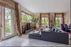 Splendid flat in the elegant setting of Via dei Giardini