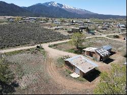 26 Cottonwood Road, Questa NM 87556