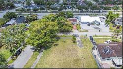 17121 SW 116th Ave, Miami FL 33157