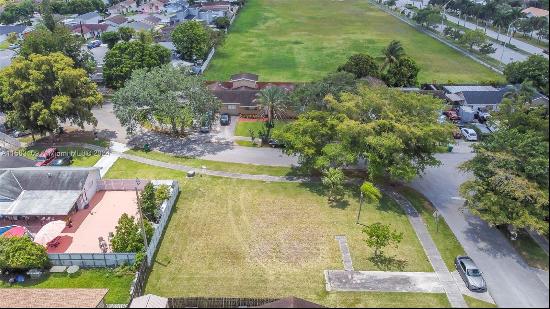 17121 SW 116th Ave, Miami FL 33157