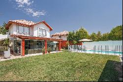 Chilean-style house in Santa Elena.