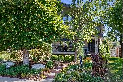 Exquisite Townhome in Vibrant Cherry Creek North