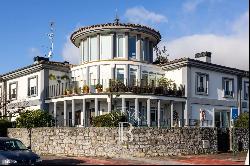 Magnificent semi-detached villa in the center of Hondarribia