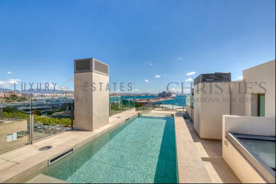 Luxurious triplex penthouse in Palma de Mallorca on the Paseo Maritimo