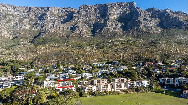 SECURITY ESTATE LIVING HIGH UP ON THE SLOPES OF TABLE MOUNTAIN
