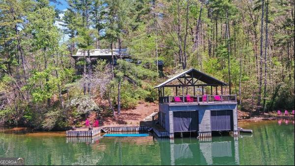 charming Lake Rabun home on just under two acres