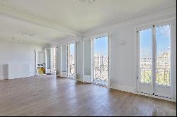 Neuilly-sur-Seine - A bright 3-bed apartment